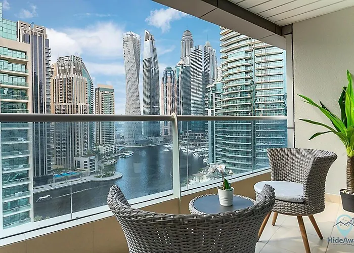 2Br Breathtaking Waterfront Heart Of Marina