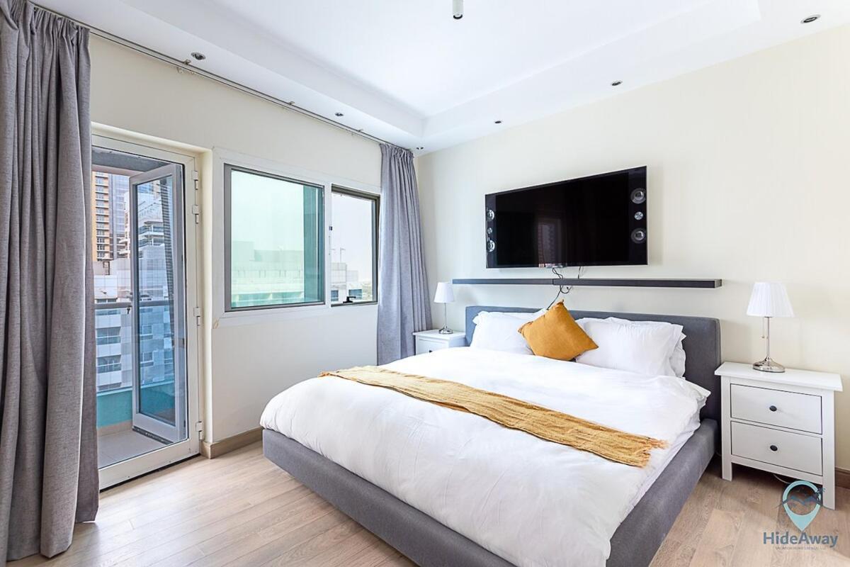 Apartment 2br Breathtaking Waterfront Heart Of Marina Dubai